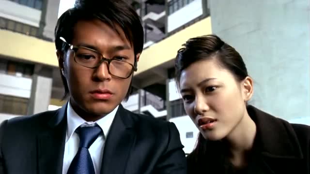 赌神不断开杠,最后还自摸发财,把几个老千耍得是团团转