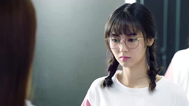 班长殿下:苏年年打了男神顾梓晨,宋宇曦心疼男神了