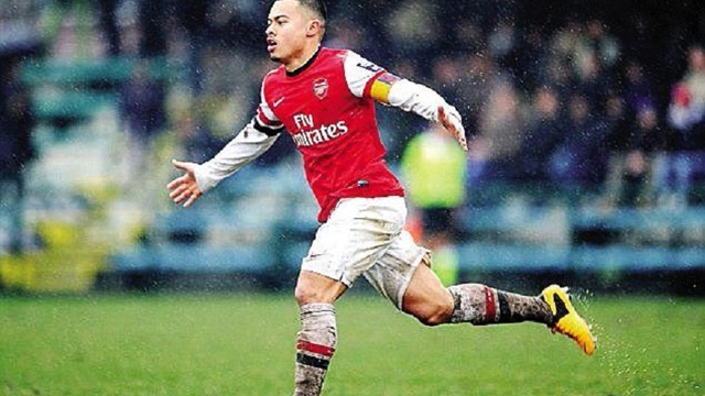 回顾李可阿森纳时期影像 少年抢断王已展现锋芒