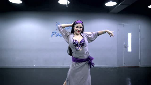 派澜 肚皮舞《shaabi baladi》老师个人:袁桃