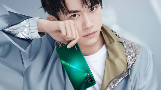 易烊千玺代言,华为nova 5系列正式发布,标配40w快充
