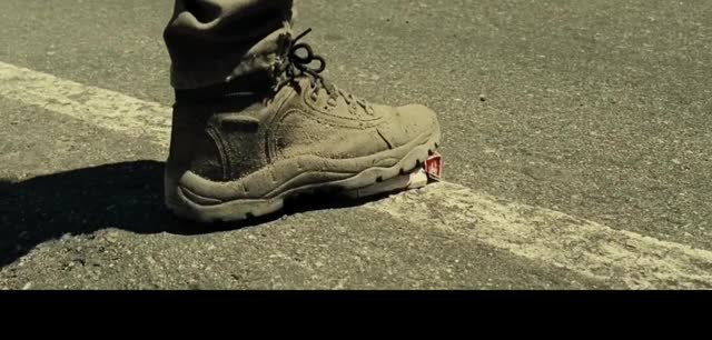 生化危机来临曾经不可一世的保护伞公司只能像老鼠一样躲在地下