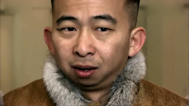 家中发来急电,华夫人不让小六告诉霍啸林,结果还是惊动了他