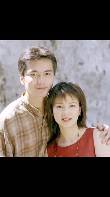 二婚嫁给演员廖京生,如今一家生活很幸福