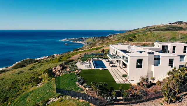 美国5000万美元的豪宅,坐享马里布海滩,背山向海好风水