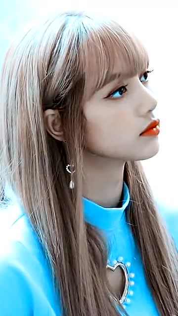 人间芭比"lisa"这个女人一个笑容,我就心跳都加快了!