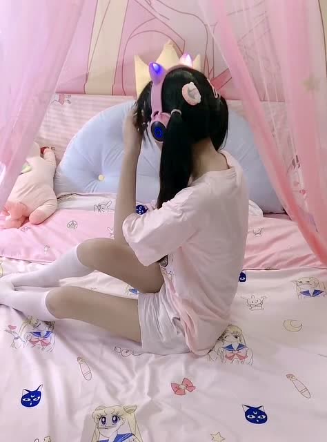 lo娘:女生的脚为什么不臭