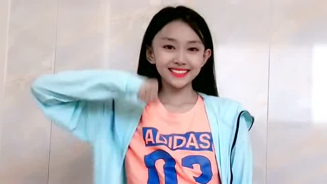 宋小睿的个人扭胯舞,这也太性感了,心灵被狙击!