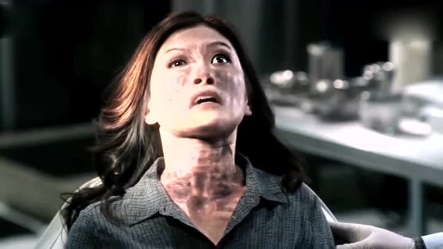 危机边缘:博士为变形人注射血清,不料变形人瞬间变成妻子模样