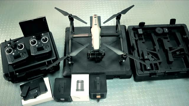 大疆"悟"2影视套装组装