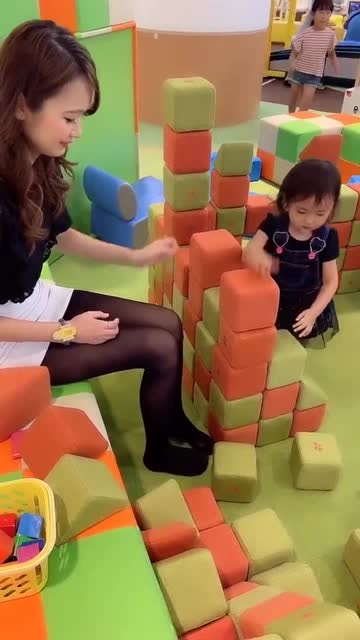 幼儿园的美女老师黑丝袜配短裙太吸睛彻底沦陷了