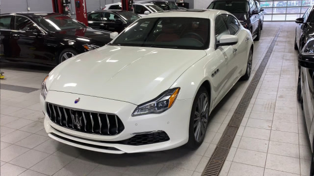 2020款玛莎拉蒂总裁到店实拍,车门打开看到内饰,我彻底心动了