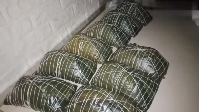 广西灵山大粽子,一条几斤重呢,要煮多久才熟呢