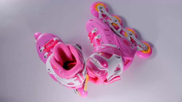 斯凯汀a1儿童轮滑鞋大片 斯凯丁轮滑