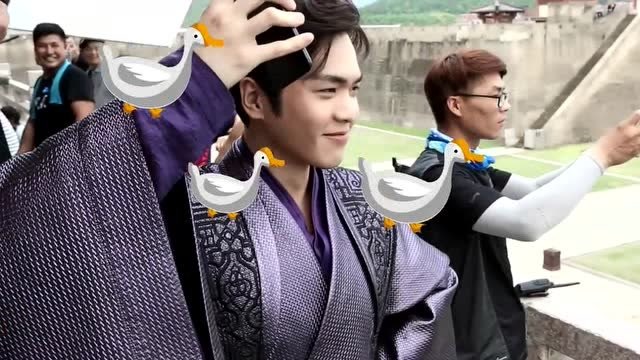 庆余年幕后花絮曝光,张若昀一秒戏精上身,到处都是他的舞台!