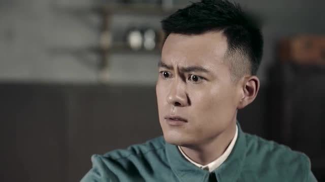 誓盟:汪兆蓝赌气喝闷酒,不经允许擅自下达作战命令惹怒连长