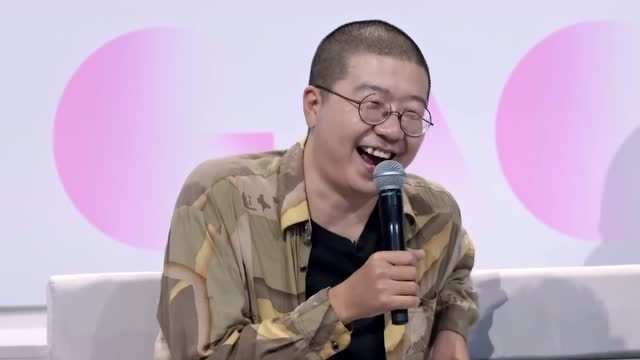 王子甲自嘲长在李诞的嘲笑点上,引众人哈哈大笑,美女你是认真的吗?