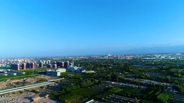 航拍甘肃酒泉,一座整洁繁华的城市,看了很想去的地方!