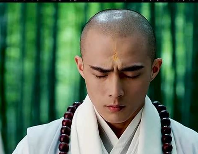 这么帅的法海美女都看直了眼