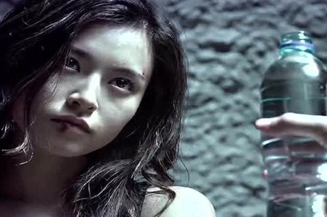 赤道:这个女杀手的意志力真强,被这样折磨都不开口,这是被训练过吗