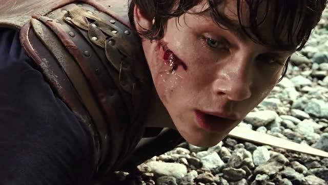 海神波塞冬穿越来到地球,变身型男,旁边钓鱼的大叔都看傻眼了