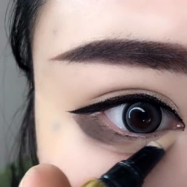 2021精神小妹社会眼妆教程来了,不会的赶紧学起来!