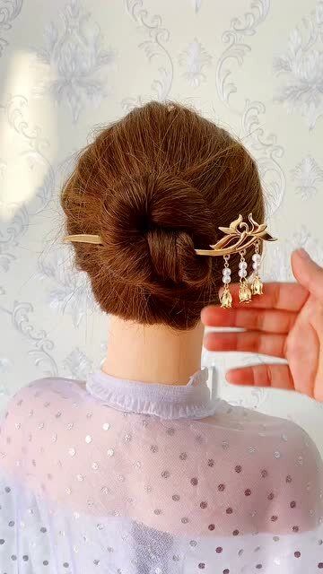 儿子结婚,喜婆婆用簪子盘发,艳压全场!