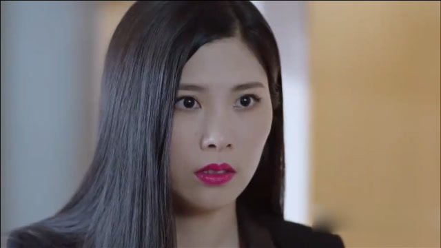 谍海追踪:男间谍被当场抓获,女间谍想逃跑,一开门当场吓懵了