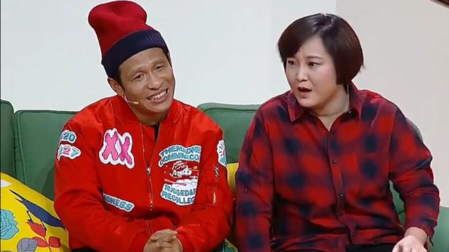 宋小宝贾玲演绎小品《更年期遇上青春期》1,宋小宝和贾玲不是"一路人"
