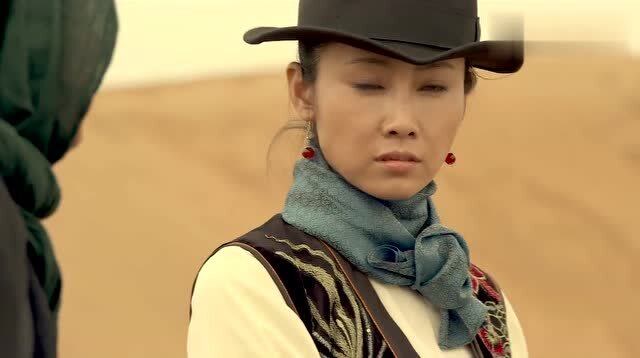 大漠苍狼:宋香丽看着孙义的眼神,真是一副小女人的样子