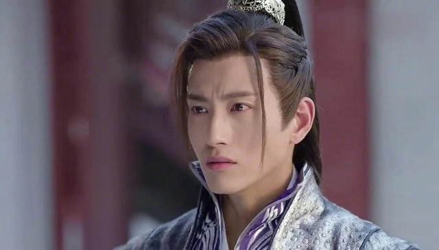 择天记:庄换羽为唐棠挺身而出,不再软弱,不料被教宗活活掐死!