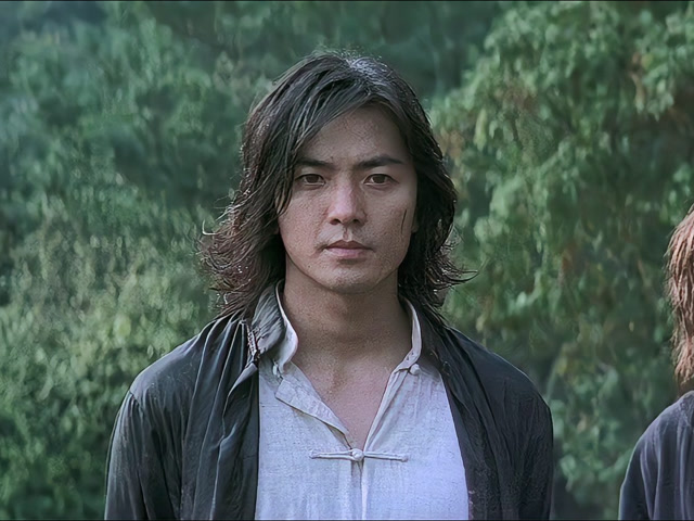 中华英雄:赢了一定要霸气,就算自己受伤了,也不能让对手看出来!