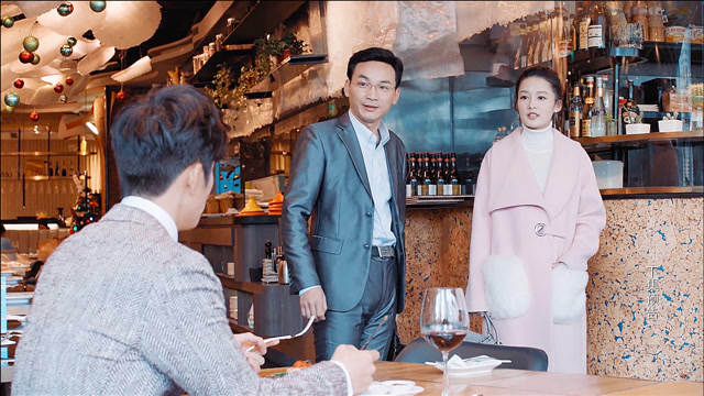 杜晓苏误会雷宇峥,雷宇峥看见情敌慌了,杜晓苏开口说分手