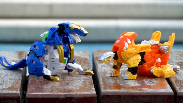 咖宝蛋神变形恐龙玩具:恐龙蛋落地变形成恐龙机甲形态,玩具开箱