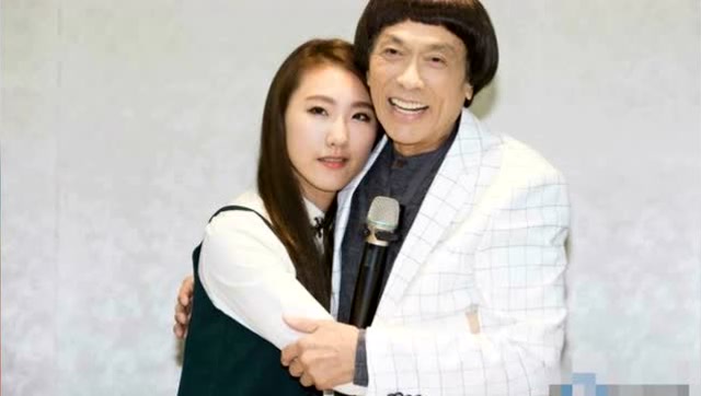 亲情给他力量!猪哥亮见女儿孙子病情好转