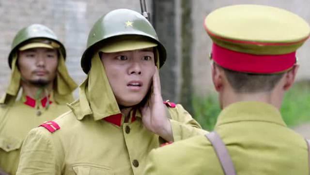 冒充日本军官,扇小鬼子耳光,太过瘾