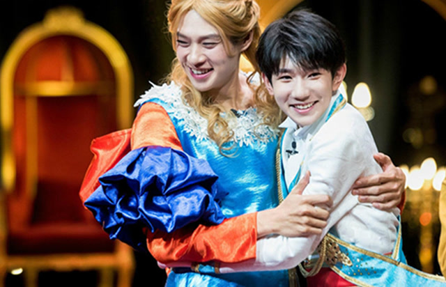 魏大勋版白雪公主,真是点燃了弹幕!我都看不见公主美丽的脸庞了