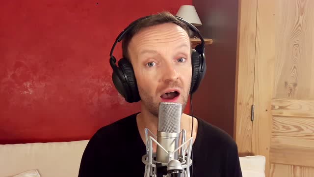 低音炮大叔深情演绎披头士灵魂人物john lennon代表作《imagine》