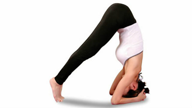 女性经期瑜伽动作图片-第1张图片-678体育知识