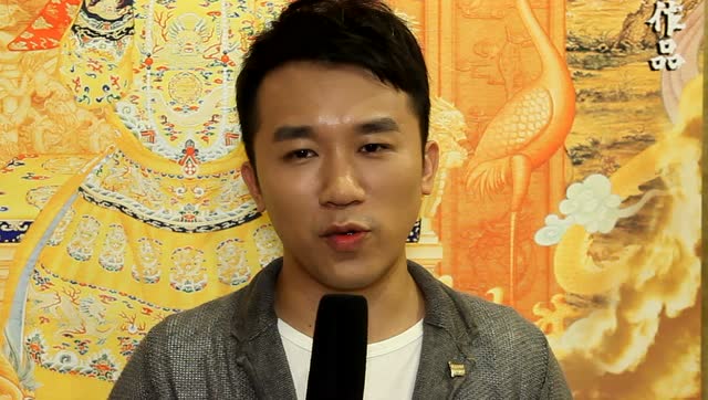 导演卢正雨录制祝福重庆华谊兄弟百联店生日快乐视频