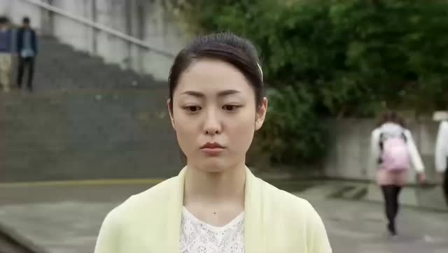 奥特曼:紧急情况下,欧布奥特曼救下了美女队长,又立了一功!