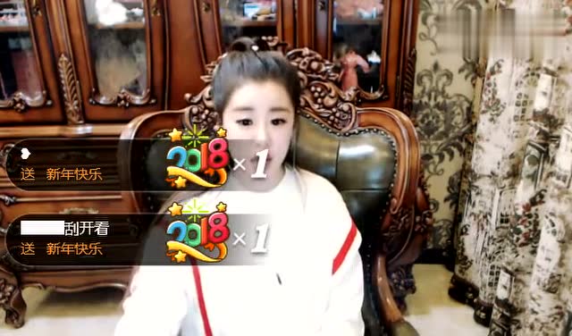 鸽宝听粉丝说利哥说你是他大老婆,鸽宝回应我是他得不到的女人