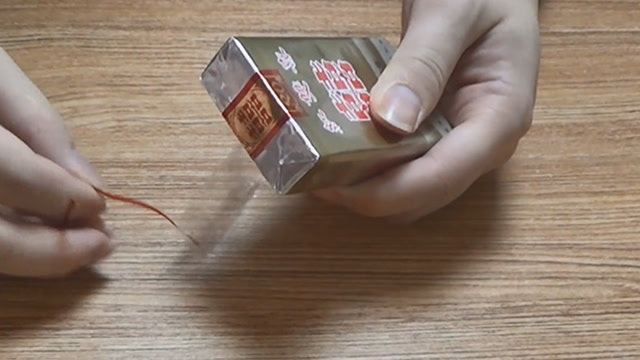 抽了30多年的香烟,今天才知道软包装的正确拆法,干净又卫生