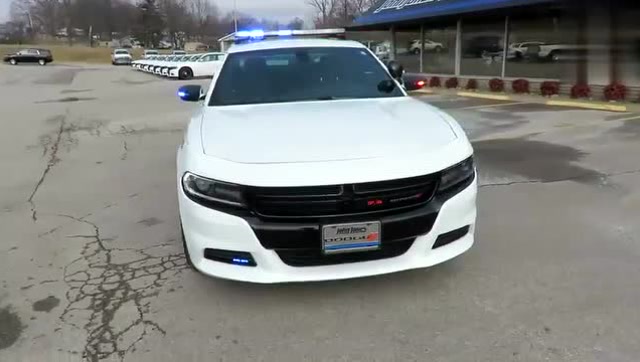 看看国外的警车有多帅气,实拍道奇charger警车 动感潇洒!