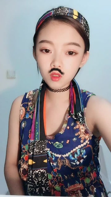 老弟 有眼光,姐稀罕你,姐给你留灯
