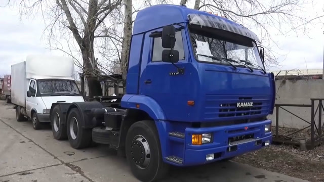 卡玛斯牵引车,发动机和底盘都还不错,内饰有些太简陋了