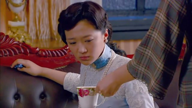 烽火佳人:芸姑不仅监视黎雪梅,更是对她怀有敌意