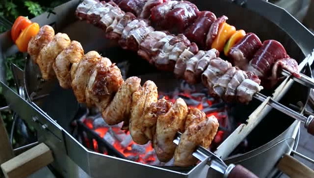 德国小哥美味烧烤,烤肉串儿