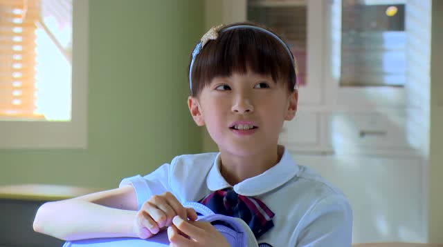 《舞法天女朵法拉》下课了,小善有事还没有走