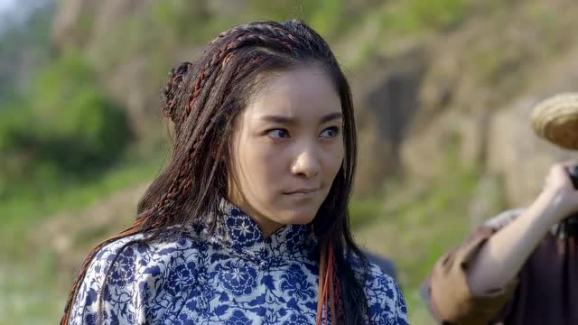 石榴劫持勘探队从暗道进山 高临峰发现了沈岚岚故意留下的笔记本